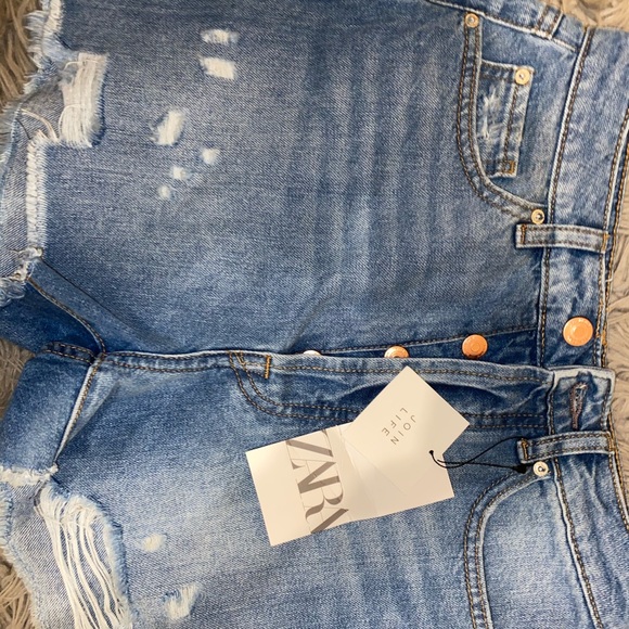 Zara denim shorts - Picture 3 of 4